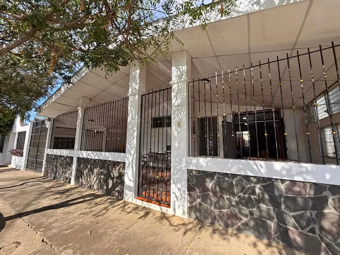 Spacious and Functional House for Sale in Lomas of the FP Valley