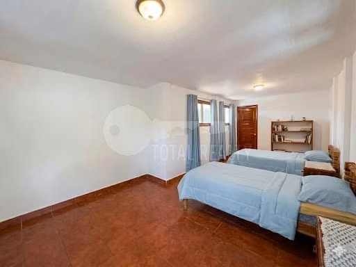Atractiva Casa en venta o alquiler en Santo Domingo, Managua