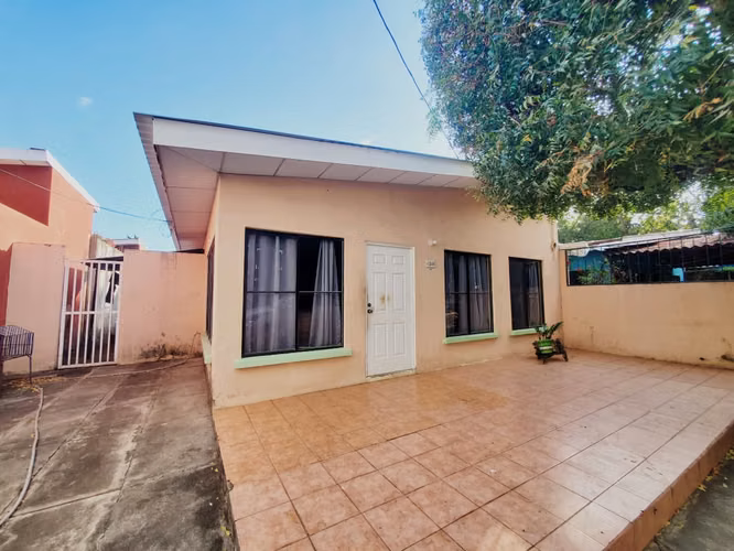 DG-Vendo casa en Carretera Norte - Imagen 7