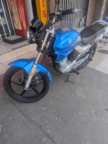 Moto YBR 125 año 2021 en excelentes condiciones
