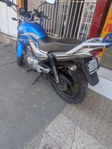 Moto YBR 125 año 2021 en excelentes condiciones - Imagen 4