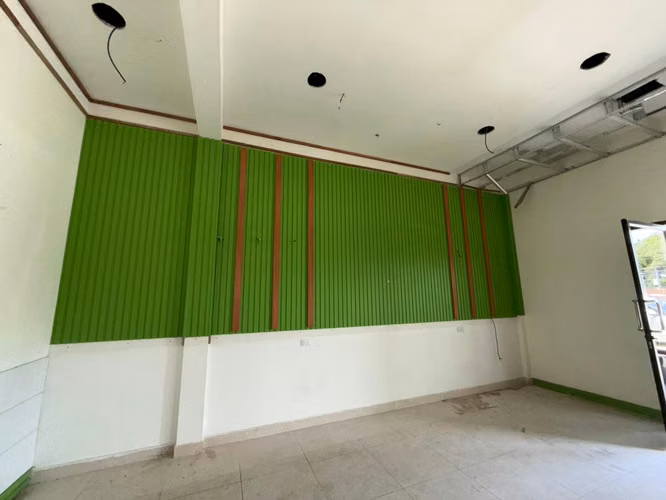 Se renta módulo comercial de 194 M2 en Las Colinas - Imagen 3