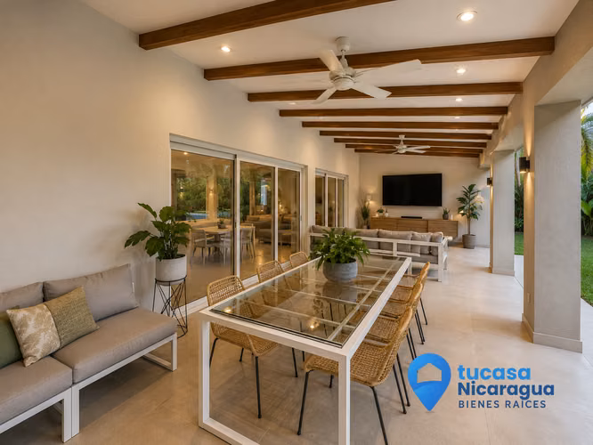 rento casa con piscina y muebles moderna
