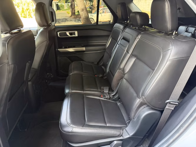 FORD EXPLORER - 2022 - Imagen 10
