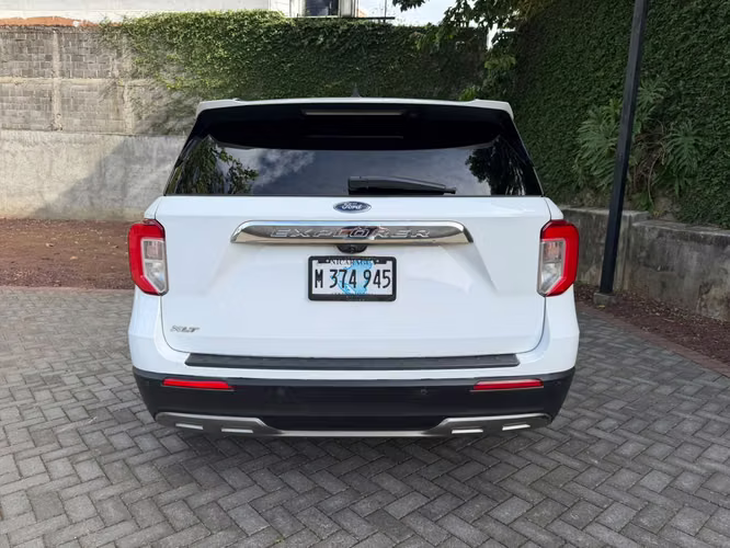 FORD EXPLORER - 2022 - Imagen 6