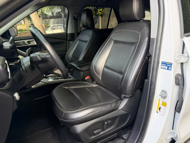 FORD EXPLORER - 2022 - Imagen 7