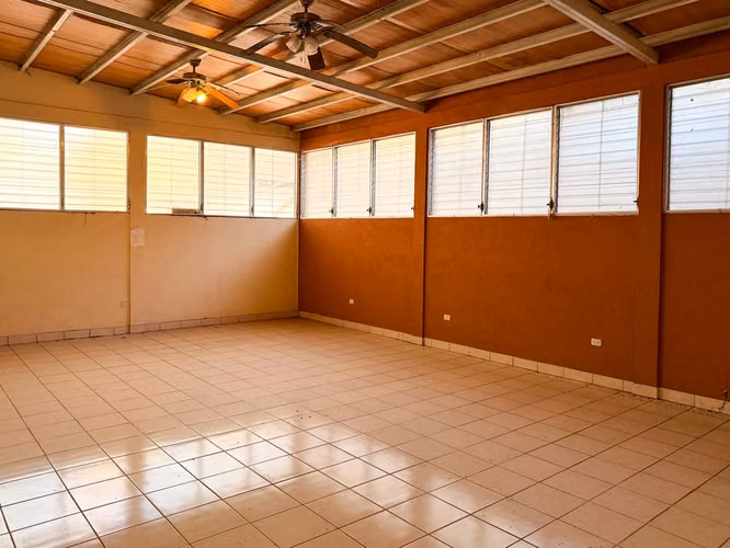 Venta de propiedad Comercial en Carretera Sur