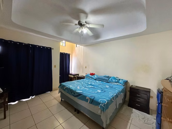 CASA EN VENTA EN CONDOMINIO ACRÓPOLIS (HTIJERINO)