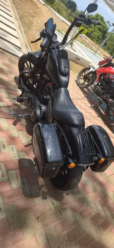 Harley Davidson Sportster Iron 883 - Imagen 5