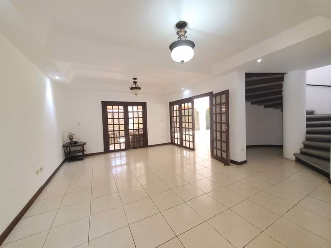 DG-Hermosa casa en VENTA en Estancia de Santo Domingo