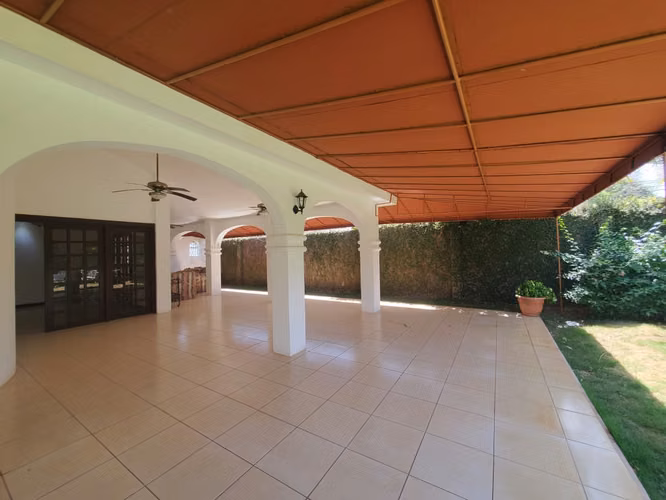 DG-Hermosa casa en VENTA en Estancia de Santo Domingo