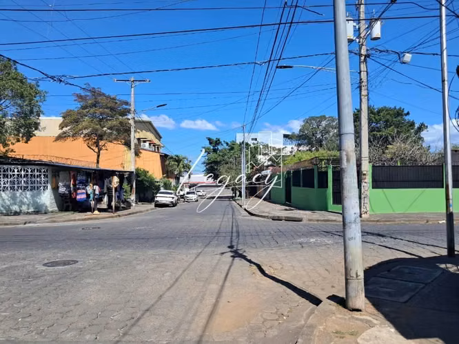 LD-Casa en Venta en Barrio San José Oriental!