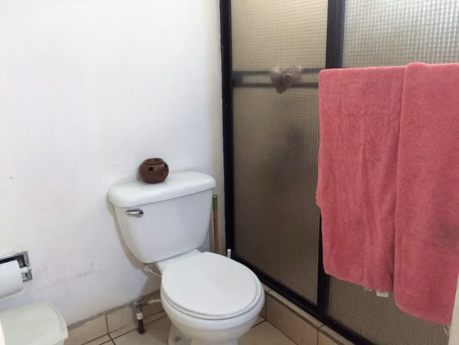 Casa en venta – Colonial Los Robles, Managua