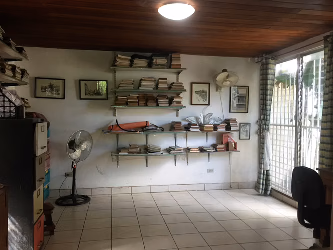 Casa en venta – Colonial Los Robles, Managua