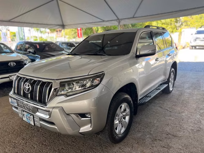 Toyota Prado TXL año 2021 - Imagen 2