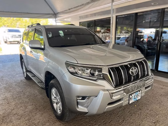 Toyota Prado TXL año 2021