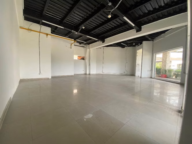 PLAZA LA FE - CTERA SUR - LOCAL COMERCIAL - Imagen 2