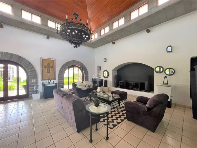AM-Se Vende Casa en Altos de Santo Domingo
