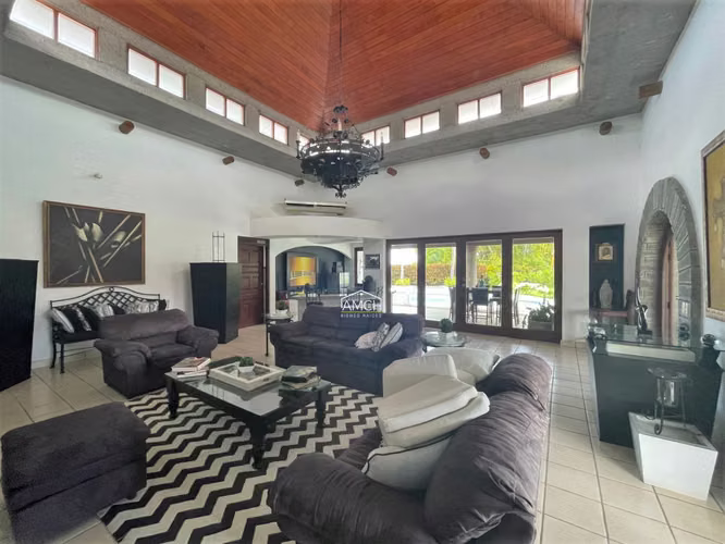 AM-Se Vende Casa en Altos de Santo Domingo