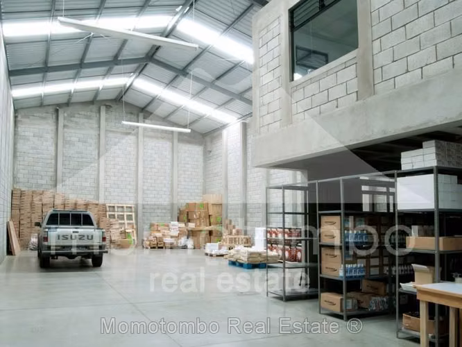 Ofi Bodega en Venta Pista Suburbana , Managua - Imagen 3