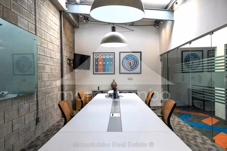 Ofi Bodega en Venta Pista Suburbana , Managua - Imagen 8