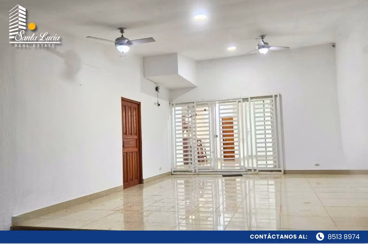 Preciosa Casa en Venta Zona de las Colinas - LL - Imagen 2