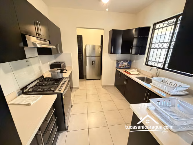 Renta de Casa Nueva Moderna en Santo Domingo – Full Muebles - Imagen 14