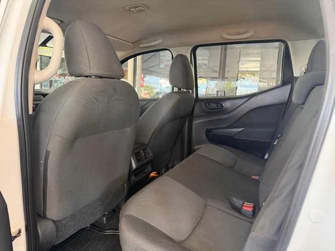 Nissan Frontier año 2024