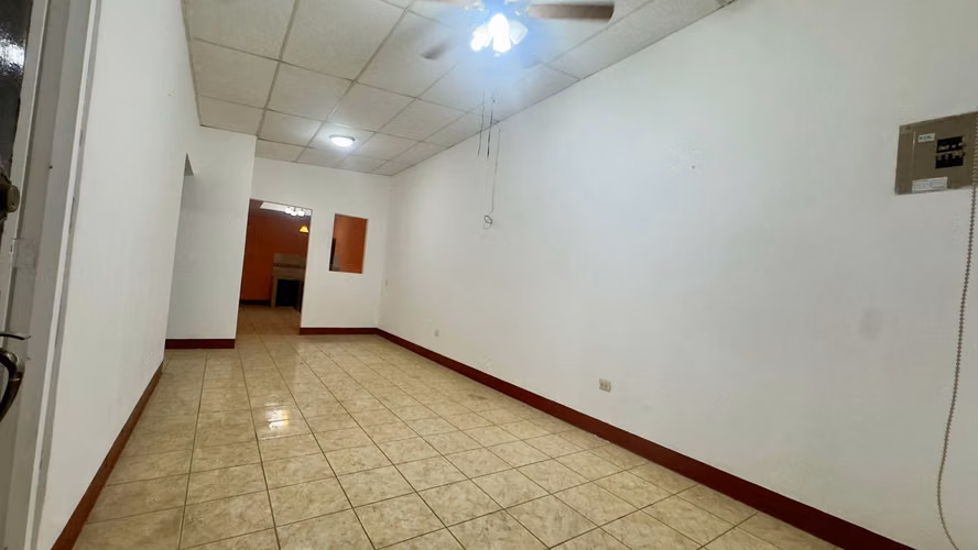 Beautiful house in rent in meadows