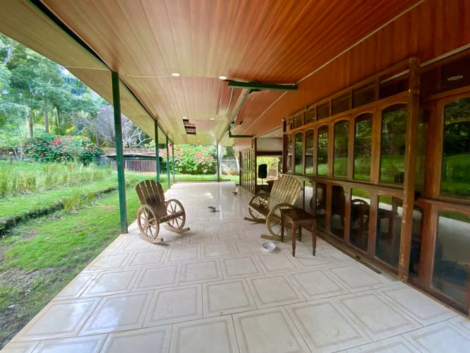 Venta de Casa en Carretera Sur |  5,000 v²