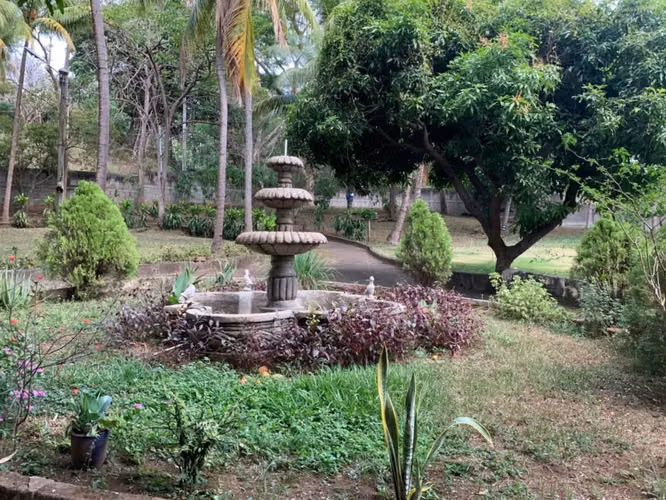 Venta de Casa en Carretera Sur |  5,000 v²