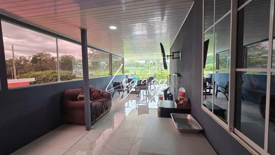 LD-Venta de Casa en Residencial Cerca del Mercado Iván Montenegro! - Imagen 4