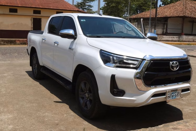 Toyota Hilux SRV 2025 Full Extras 4x4 Automática