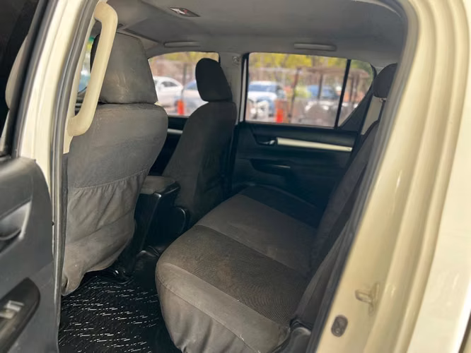 TOYOTA HILUX SR AÑO 2018