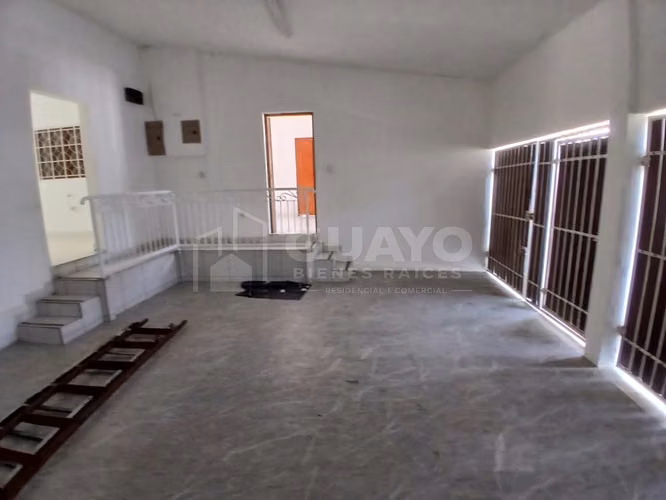 Bien ubicada Casa en venta o alquiler en Villa Fontana, Managua
