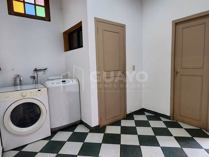 Hermosa Casa en venta en Santo Domingo, Managua