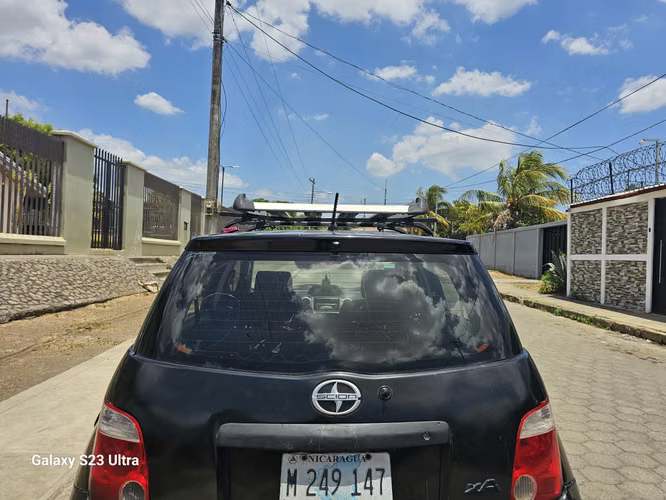 Vendo mi Toyota Scion años 2006 Automatico