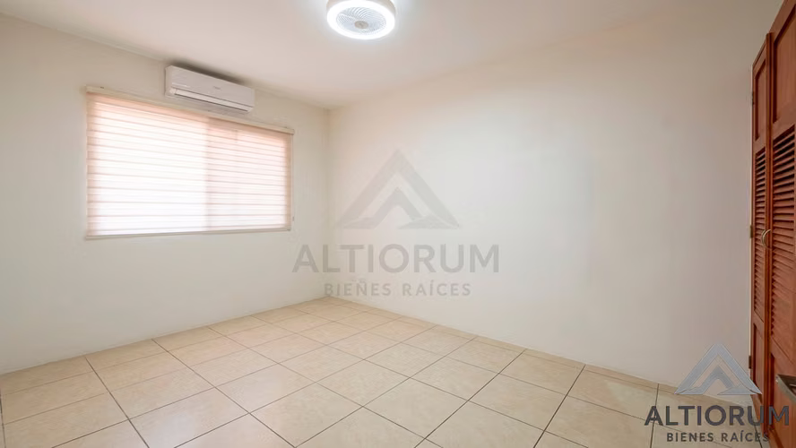 CASA EN VENTA | CARRETERA A MASAYA