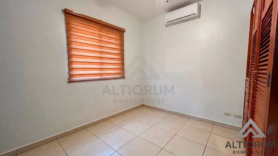 CASA EN VENTA | CARRETERA A MASAYA