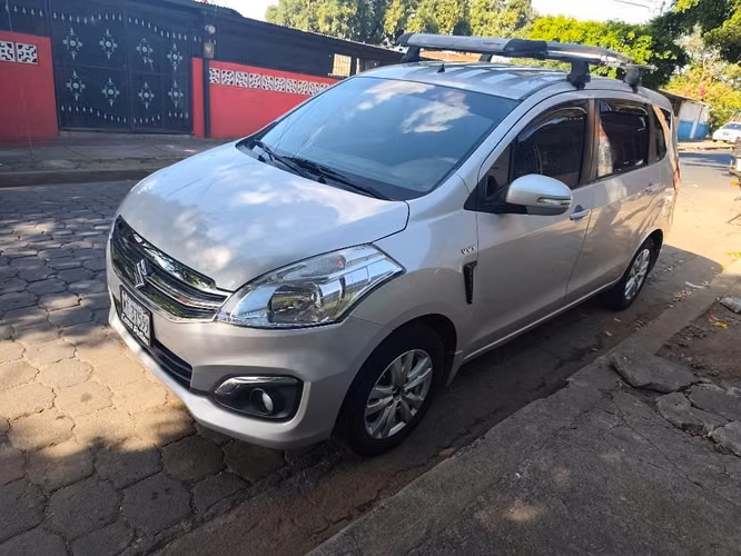 Suzuki Ertinga 2018 Automática