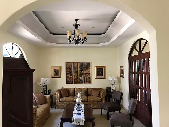Espectacular venta de casa en Santo Domingo