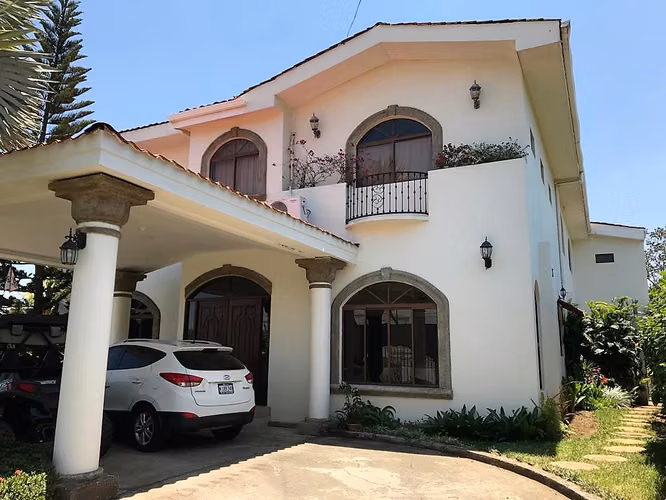 Espectacular venta de casa en Santo Domingo