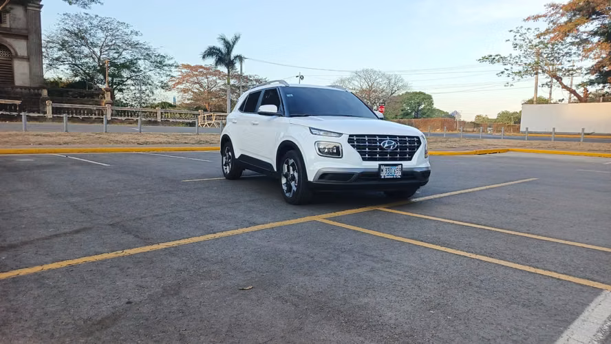 rento vehiculos sedanes, pick up y st/wagon