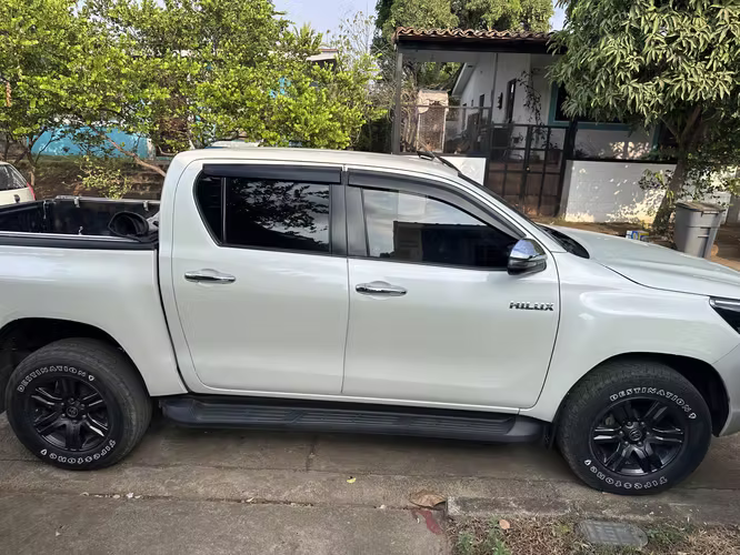 Toyota Hilux 2022
