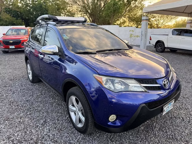 TOYOTA RAV4 AÑO 2014