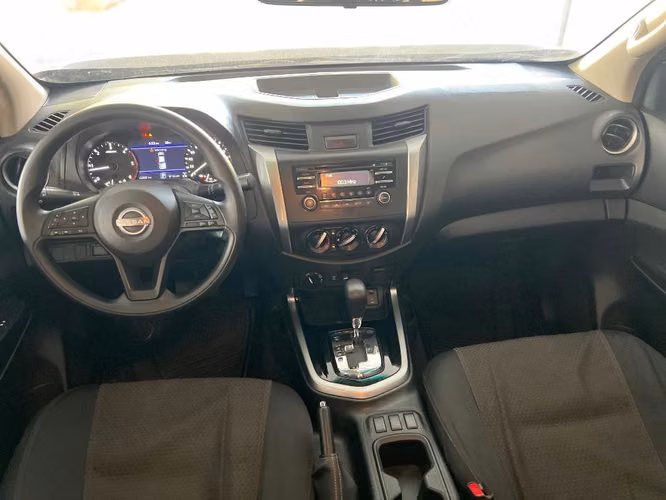 Nissan Frontier año 2025 Automática