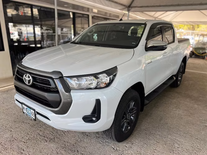 Toyota Hilux año 2026 SR