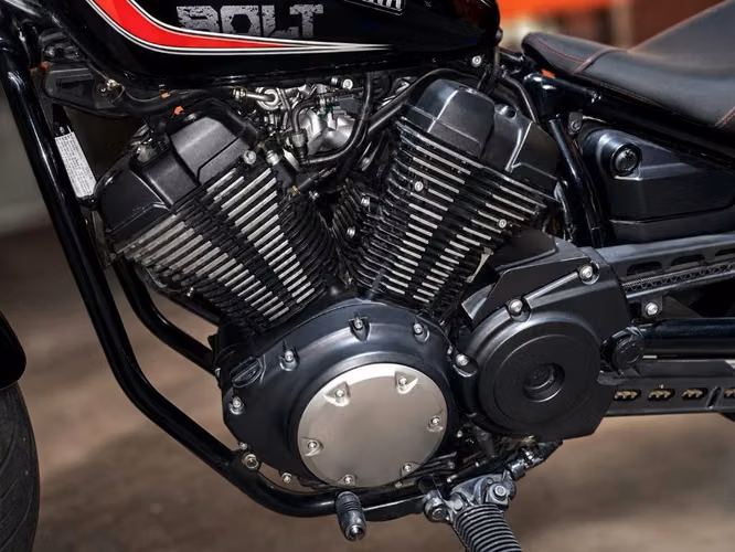Yamaha Bolt 950cc en excelente estado – $7,750 negociable - Imagen 3