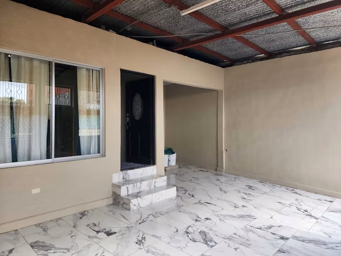 Casa en venta zona céntrica- Bo. Jonathan González - Imagen 12