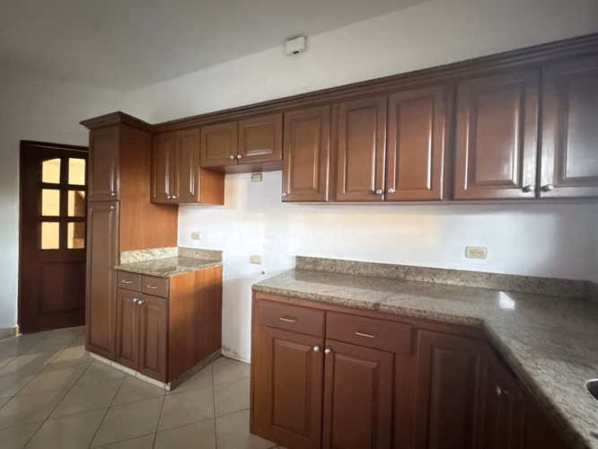 VENTA DE ELEGANTE CASA EN CONDOMINIO – LA ESTANCIA DE SANTO DOMINGO - Imagen 8